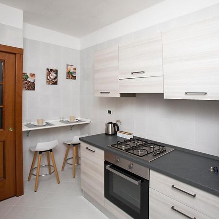 Appartamento Moderno Metro B San Paolo Rome Exterior photo